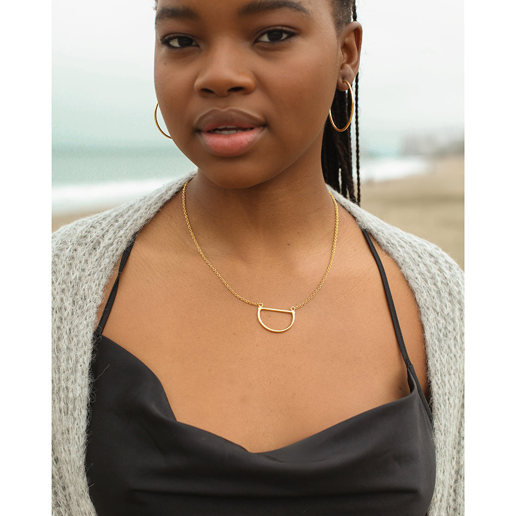 Classic Bombshell Hoop Earrings-5