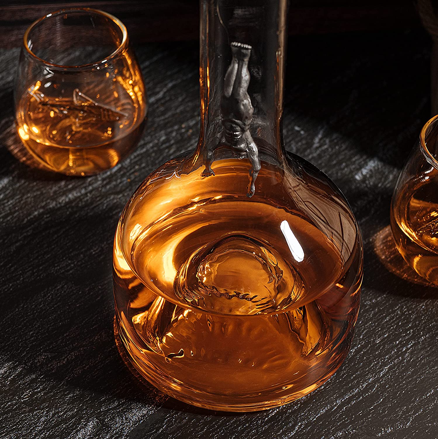 Shark Wine & Whiskey Decanter & Glasses Set by The Wine Savant - 1000ml Shark Decanter with 2 10oz Glasses - Shark Figurine, Aquatic Home Decor, Whiskey Gifts for Sea Lovers, Nautical Gifts, Gift Set-2