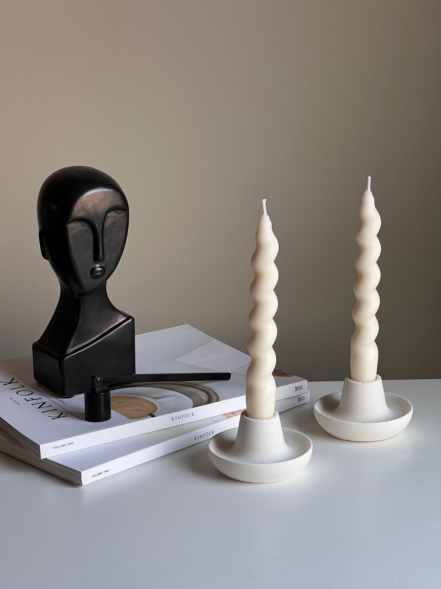 Round Candlestick Holder-0