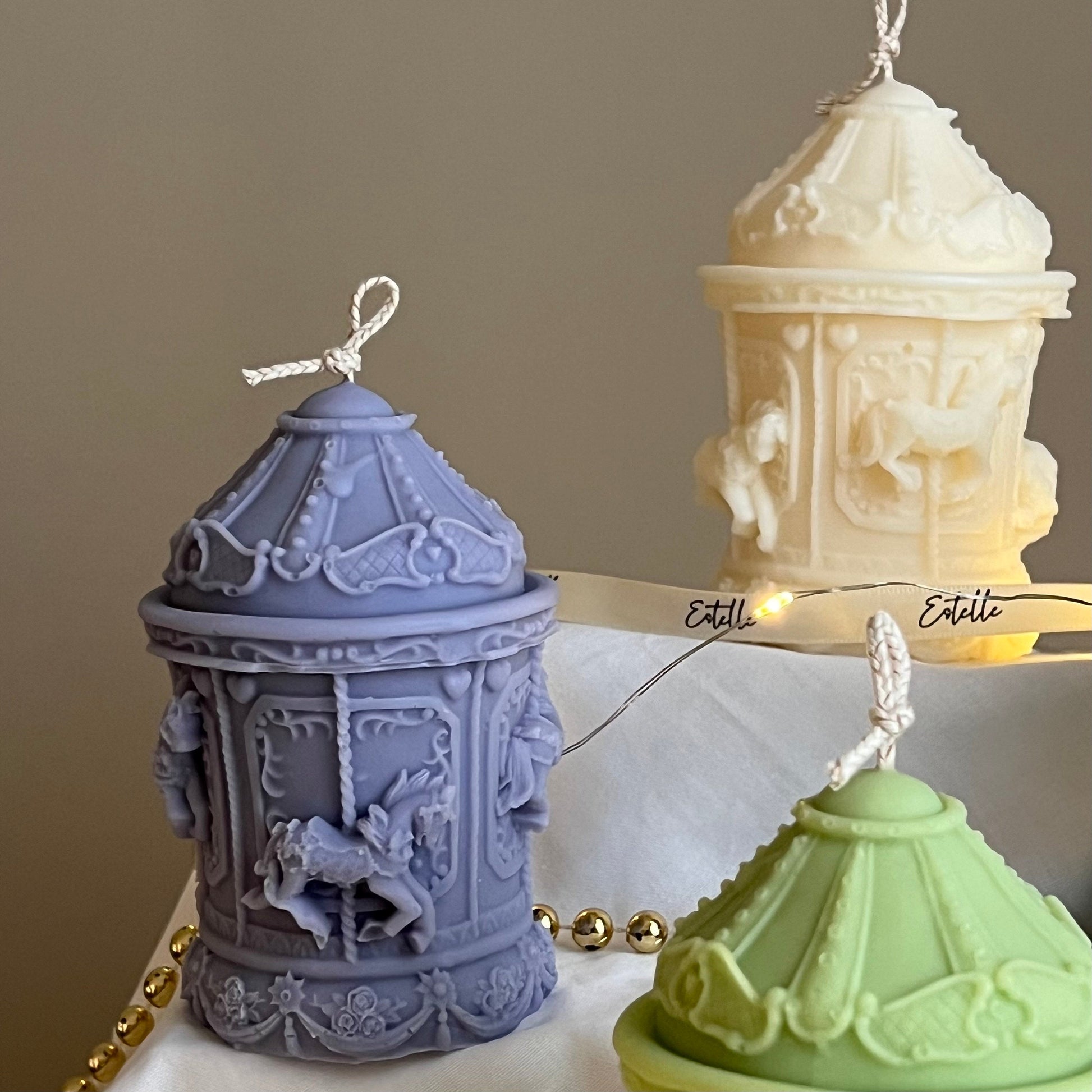 Christmas Carousel Candle-3