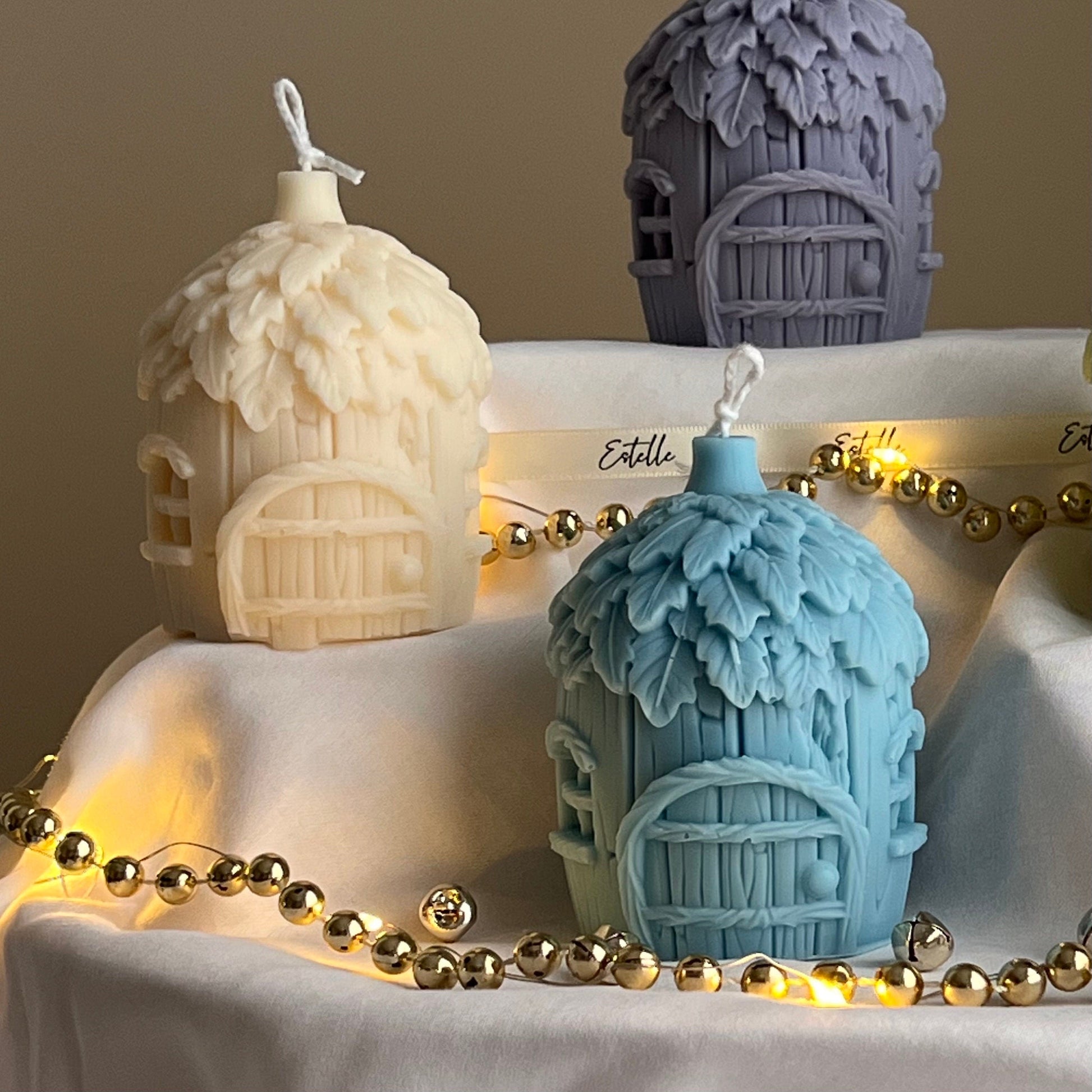 Acorn Christmas House Candle-3