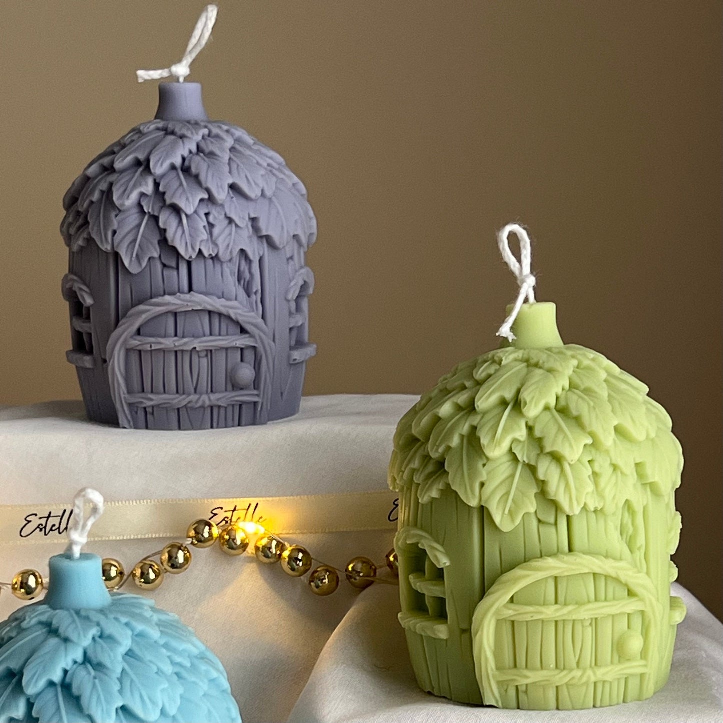 Acorn Christmas House Candle-2